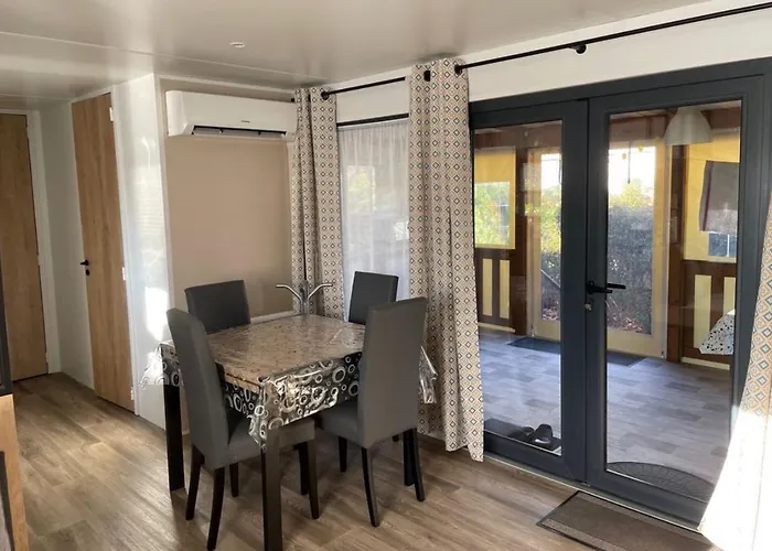 캠프장 Location Mobilhome Bahiana 8 Personnes 4 Etoiles La Reserve Gastes